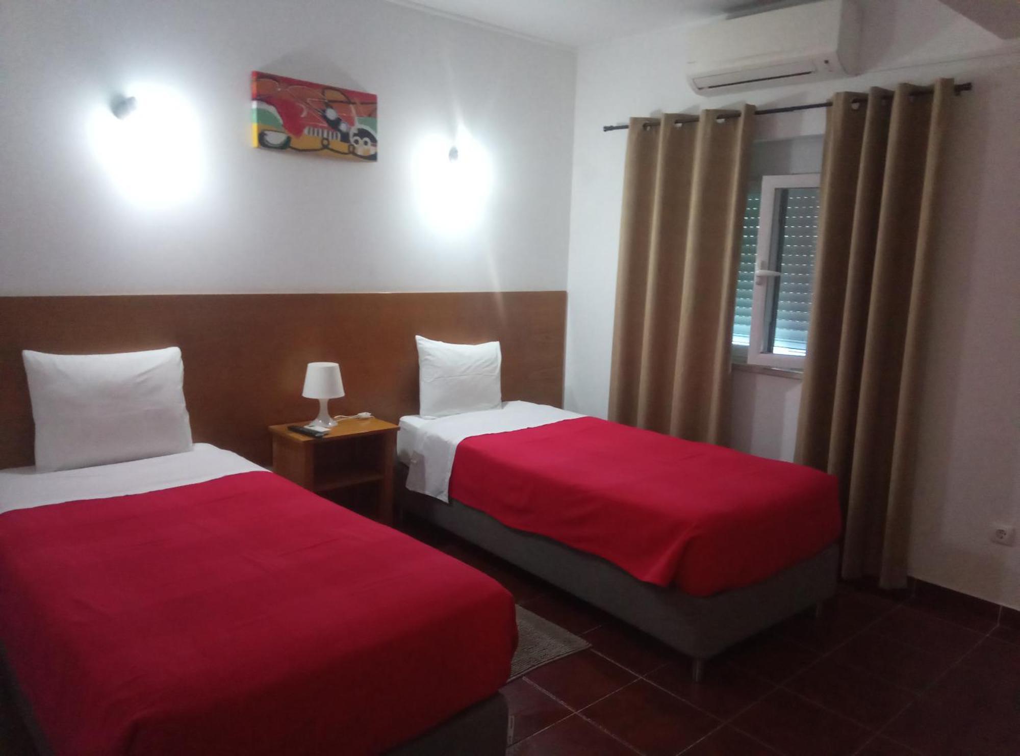 Retiro Dos Batudes Hotel Palmela Exterior photo